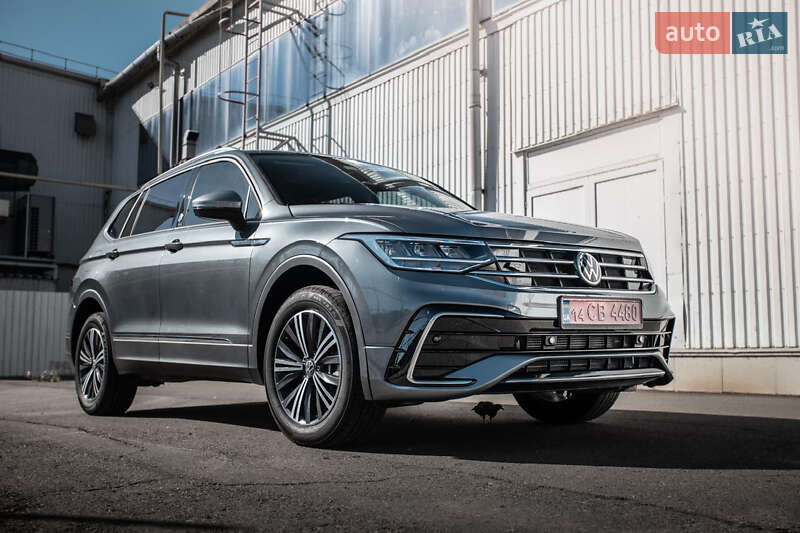 Внедорожник / Кроссовер Volkswagen Tiguan Allspace 2024 в Черновцах