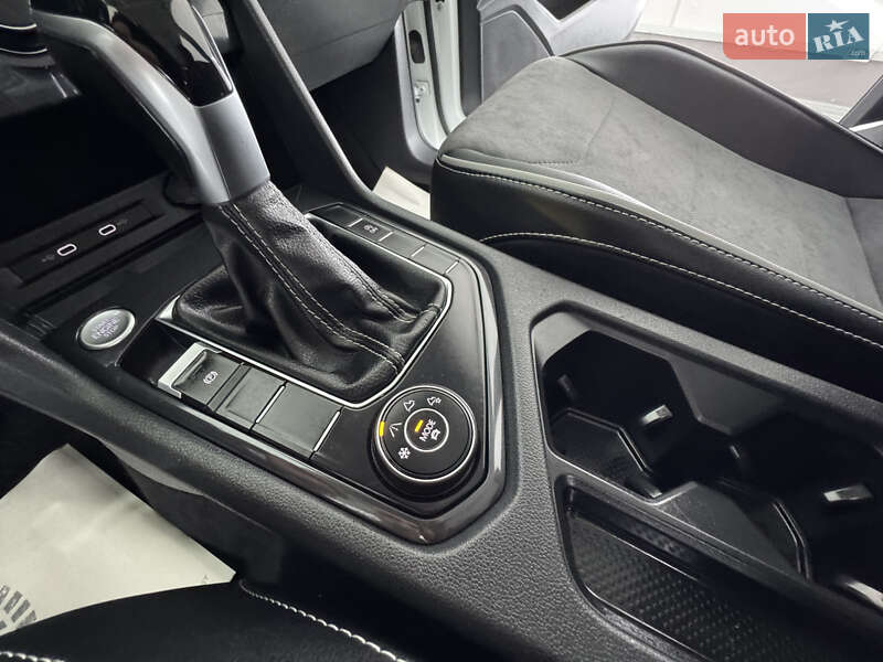 Внедорожник / Кроссовер Volkswagen Tiguan Allspace 2022 в Трускавце