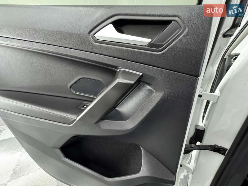 Внедорожник / Кроссовер Volkswagen Tiguan Allspace 2022 в Трускавце