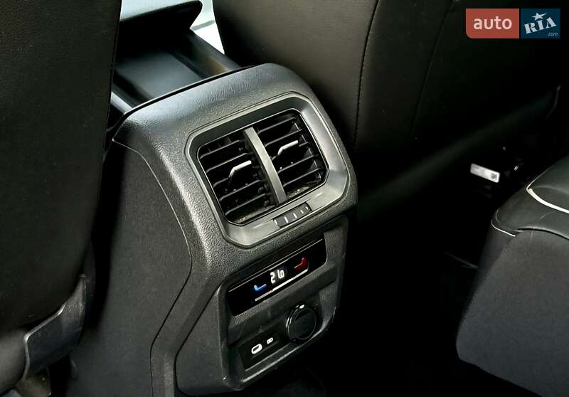 Внедорожник / Кроссовер Volkswagen Tiguan Allspace 2020 в Черновцах