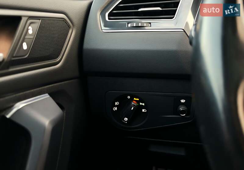 Внедорожник / Кроссовер Volkswagen Tiguan Allspace 2020 в Черновцах