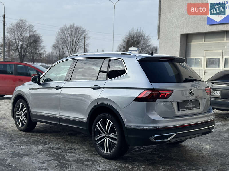 Внедорожник / Кроссовер Volkswagen Tiguan Allspace 2021 в Луцке