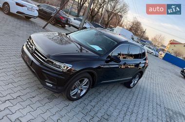 Внедорожник / Кроссовер Volkswagen Tiguan Allspace 2020 в Ужгороде