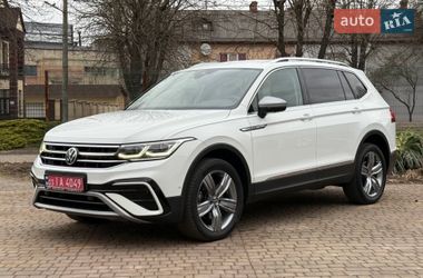 Внедорожник / Кроссовер Volkswagen Tiguan Allspace 2021 в Луцке
