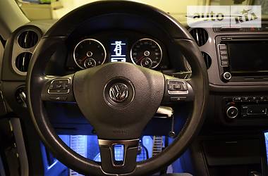 Позашляховик / Кросовер Volkswagen Tiguan 2012 в Чернівцях