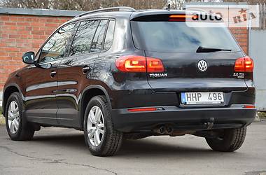 Внедорожник / Кроссовер Volkswagen Tiguan 2012 в Львове