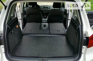 Позашляховик / Кросовер Volkswagen Tiguan 2012 в 