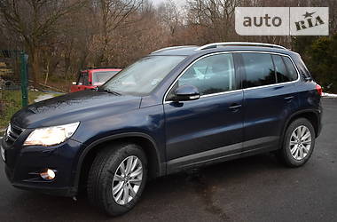 Внедорожник / Кроссовер Volkswagen Tiguan 2011 в Львове