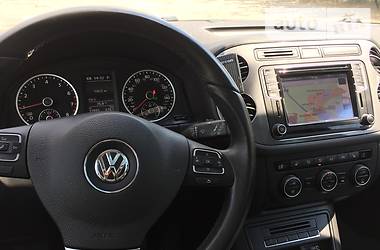 Позашляховик / Кросовер Volkswagen Tiguan 2016 в 