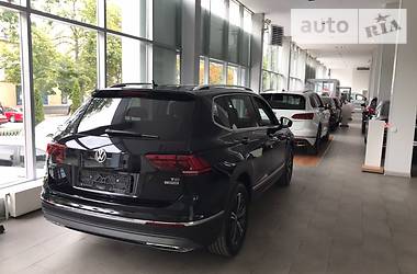 Внедорожник / Кроссовер Volkswagen Tiguan 2018 в Одессе