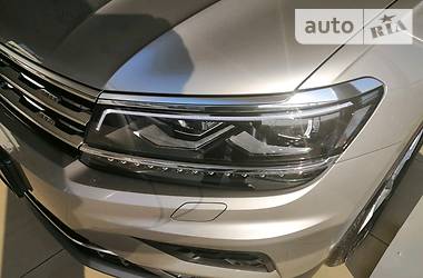 Универсал Volkswagen Tiguan 2019 в Ровно