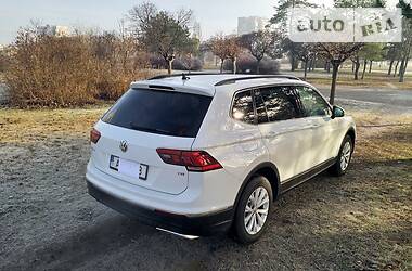 Внедорожник / Кроссовер Volkswagen Tiguan 2018 в Кременчуге