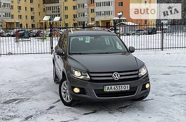 Внедорожник / Кроссовер Volkswagen Tiguan 2014 в Киеве