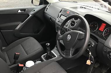 Внедорожник / Кроссовер Volkswagen Tiguan 2010 в Луцке