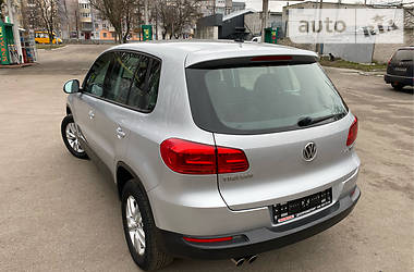 Внедорожник / Кроссовер Volkswagen Tiguan 2013 в Днепре