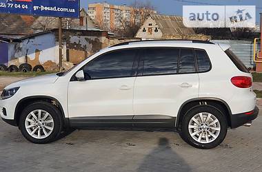 Позашляховик / Кросовер Volkswagen Tiguan 2017 в 