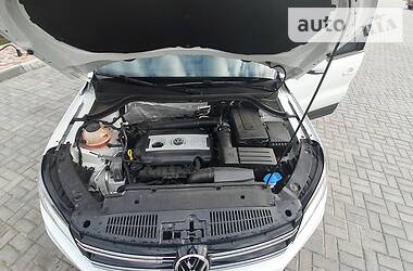 Позашляховик / Кросовер Volkswagen Tiguan 2017 в 