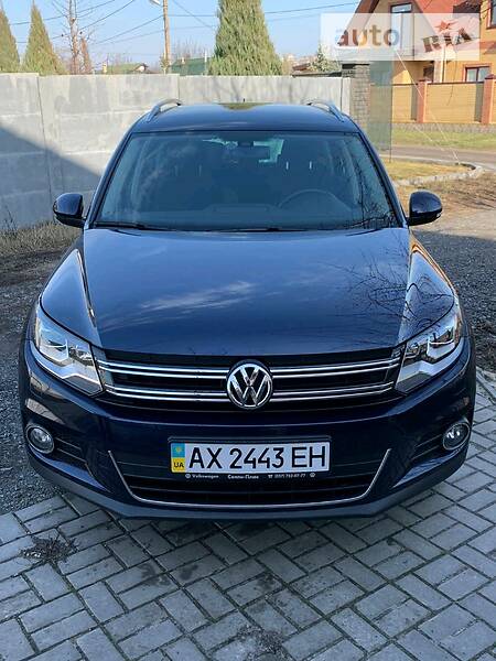 Позашляховик / Кросовер Volkswagen Tiguan 2014 в Харкові
