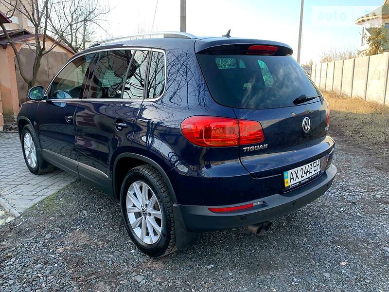 Позашляховик / Кросовер Volkswagen Tiguan 2014 в Харкові