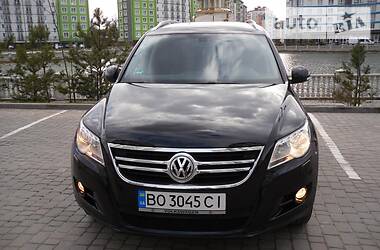 Внедорожник / Кроссовер Volkswagen Tiguan 2009 в 