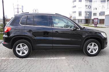 Внедорожник / Кроссовер Volkswagen Tiguan 2009 в 