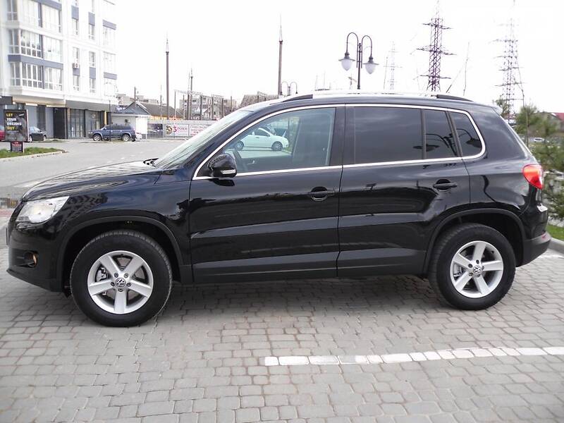Позашляховик / Кросовер Volkswagen Tiguan 2009 в Івано-Франківську