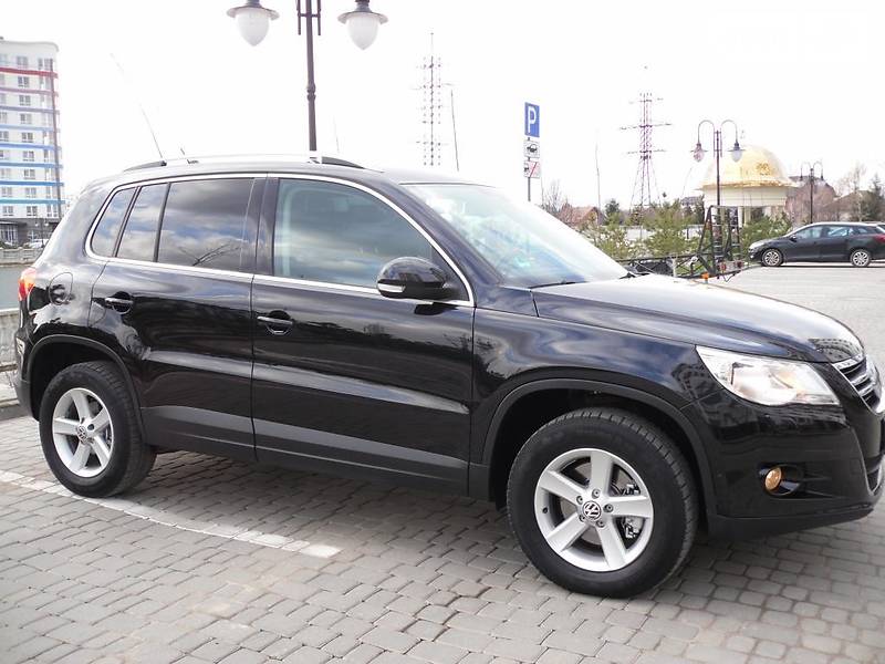 Позашляховик / Кросовер Volkswagen Tiguan 2009 в Івано-Франківську