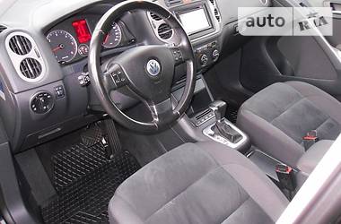 Внедорожник / Кроссовер Volkswagen Tiguan 2009 в 