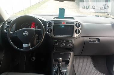 Позашляховик / Кросовер Volkswagen Tiguan 2008 в 