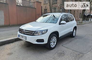 Позашляховик / Кросовер Volkswagen Tiguan 2017 в 