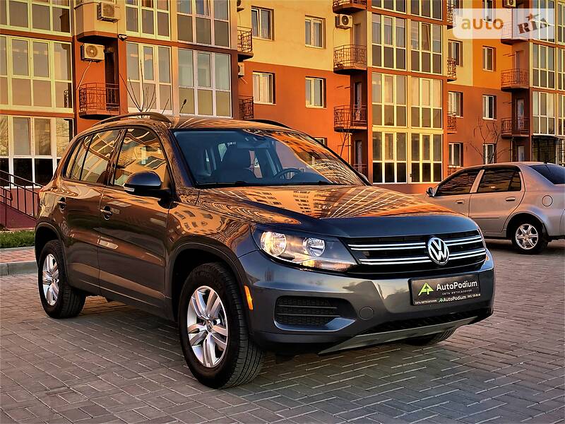 Позашляховик / Кросовер Volkswagen Tiguan 2016 в Херсоні