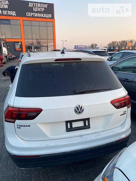 Позашляховик / Кросовер Volkswagen Tiguan 2018 в Львові