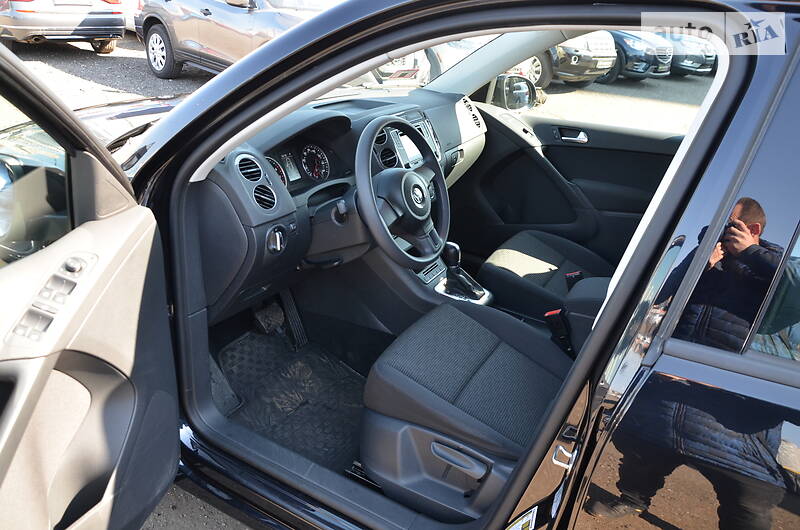 Позашляховик / Кросовер Volkswagen Tiguan 2017 в Києві