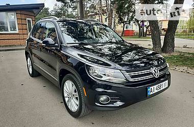 Внедорожник / Кроссовер Volkswagen Tiguan 2011 в Киеве