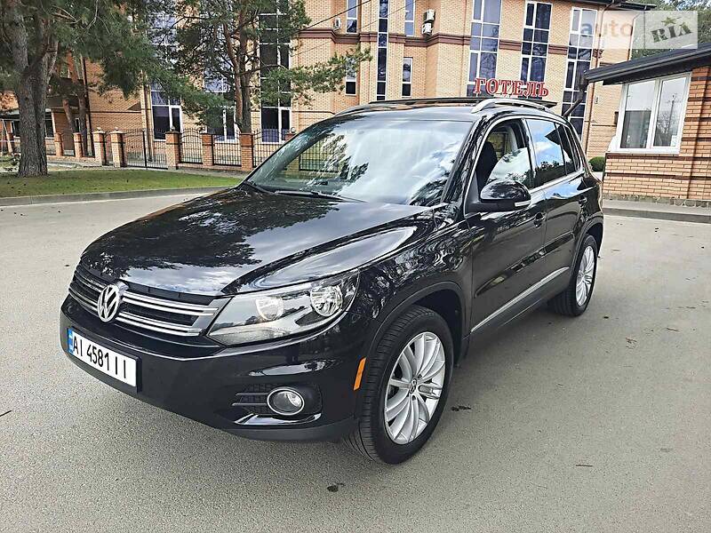 Внедорожник / Кроссовер Volkswagen Tiguan 2011 в Киеве