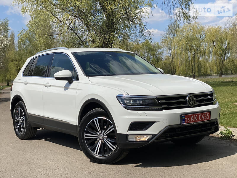 Позашляховик / Кросовер Volkswagen Tiguan 2016 в Рівному