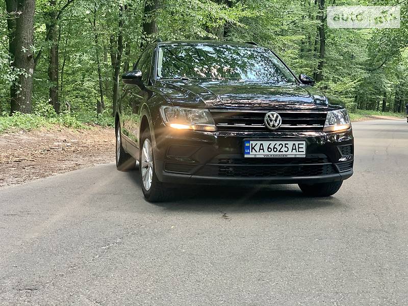 Позашляховик / Кросовер Volkswagen Tiguan 2017 в Києві