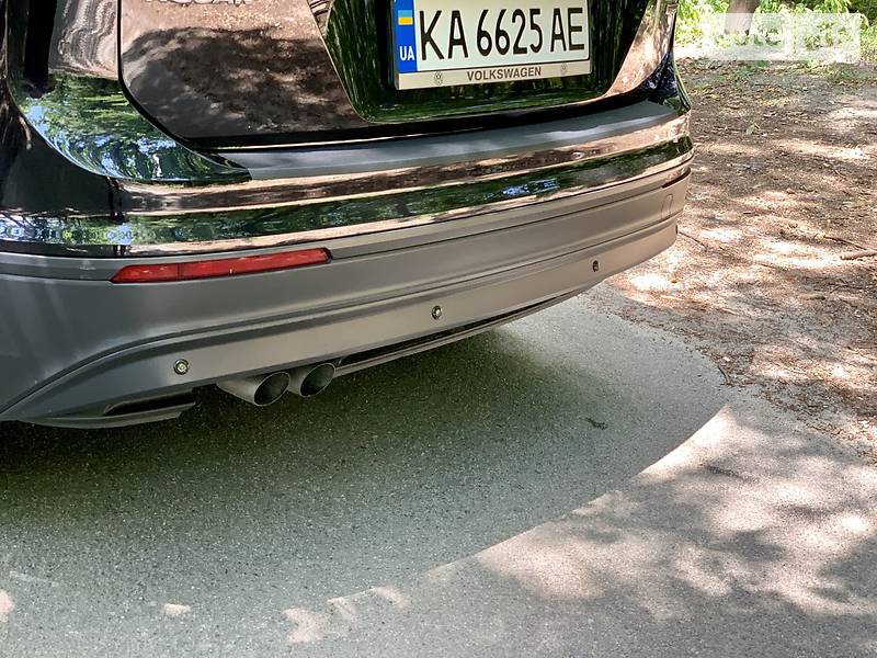 Позашляховик / Кросовер Volkswagen Tiguan 2017 в Києві