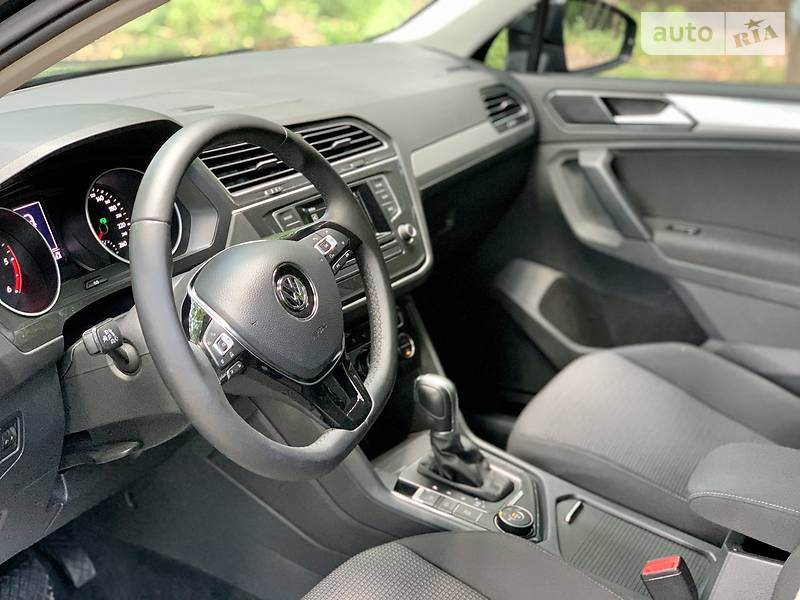 Позашляховик / Кросовер Volkswagen Tiguan 2017 в Києві