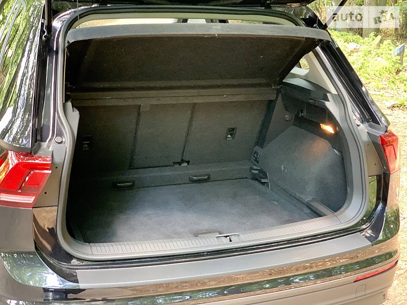 Позашляховик / Кросовер Volkswagen Tiguan 2017 в Києві