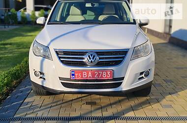 Внедорожник / Кроссовер Volkswagen Tiguan 2011 в Луцке