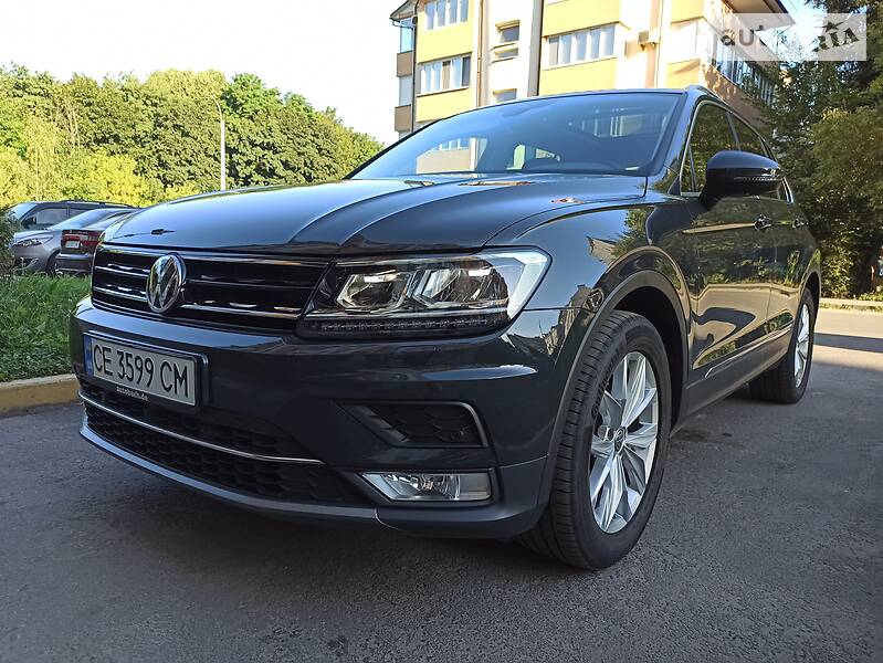 Позашляховик / Кросовер Volkswagen Tiguan 2016 в Чернівцях