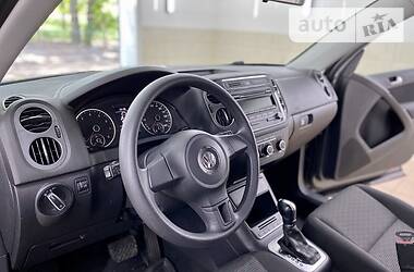 Внедорожник / Кроссовер Volkswagen Tiguan 2011 в Сумах