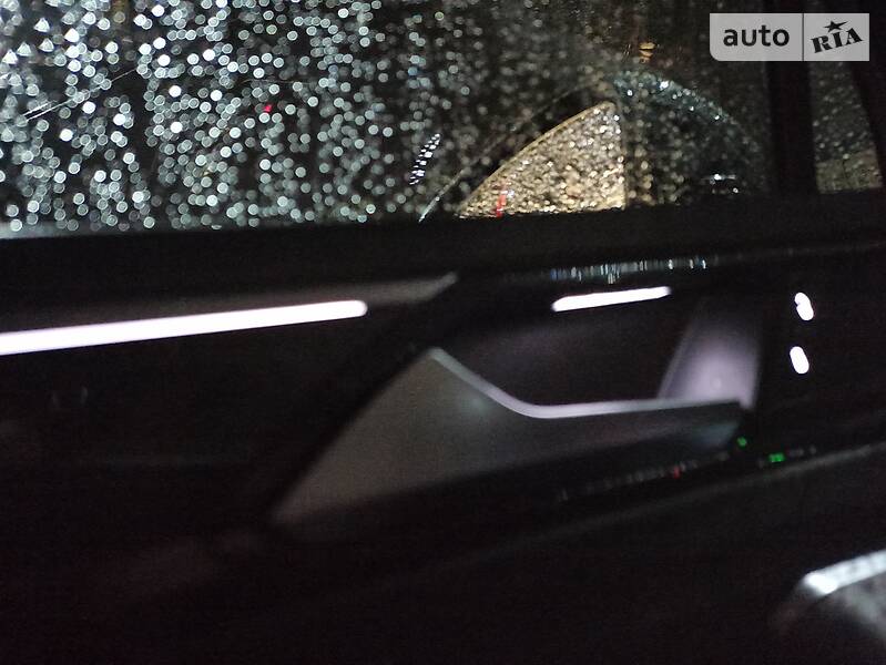 Позашляховик / Кросовер Volkswagen Tiguan 2016 в Чернівцях