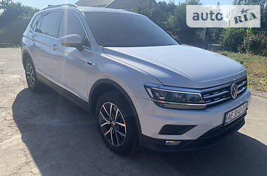 Позашляховик / Кросовер Volkswagen Tiguan 2018 в 