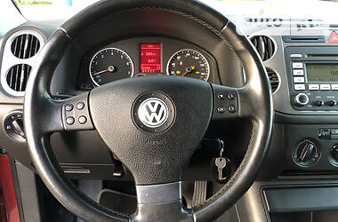 Внедорожник / Кроссовер Volkswagen Tiguan 2008 в Самборе