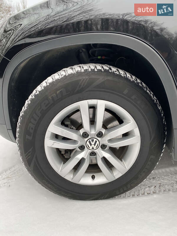 Позашляховик / Кросовер Volkswagen Tiguan 2017 в Києві