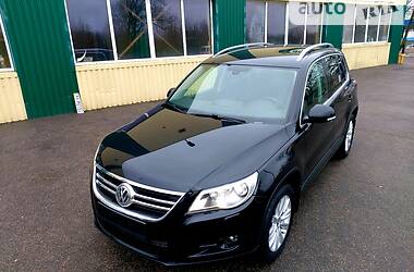 Позашляховик / Кросовер Volkswagen Tiguan 2009 в Полтаві