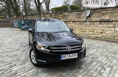 Внедорожник / Кроссовер Volkswagen Tiguan 2017 в Николаеве