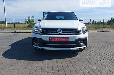 Внедорожник / Кроссовер Volkswagen Tiguan 2018 в Радивилове